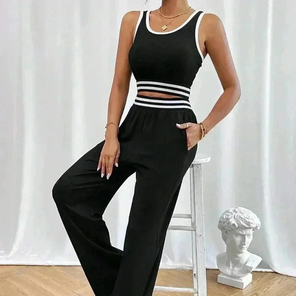 Black Casual Women's Contrast Binding Crop Tank Top & Pants - Picture 6 of 6